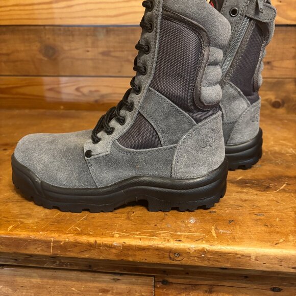 NWOT Youth Size 4 High Top Winter Boots - Picture 2 of 7